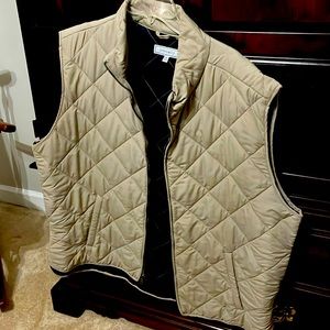 Men’s xxl tan zip up vest never worn crown Ivy